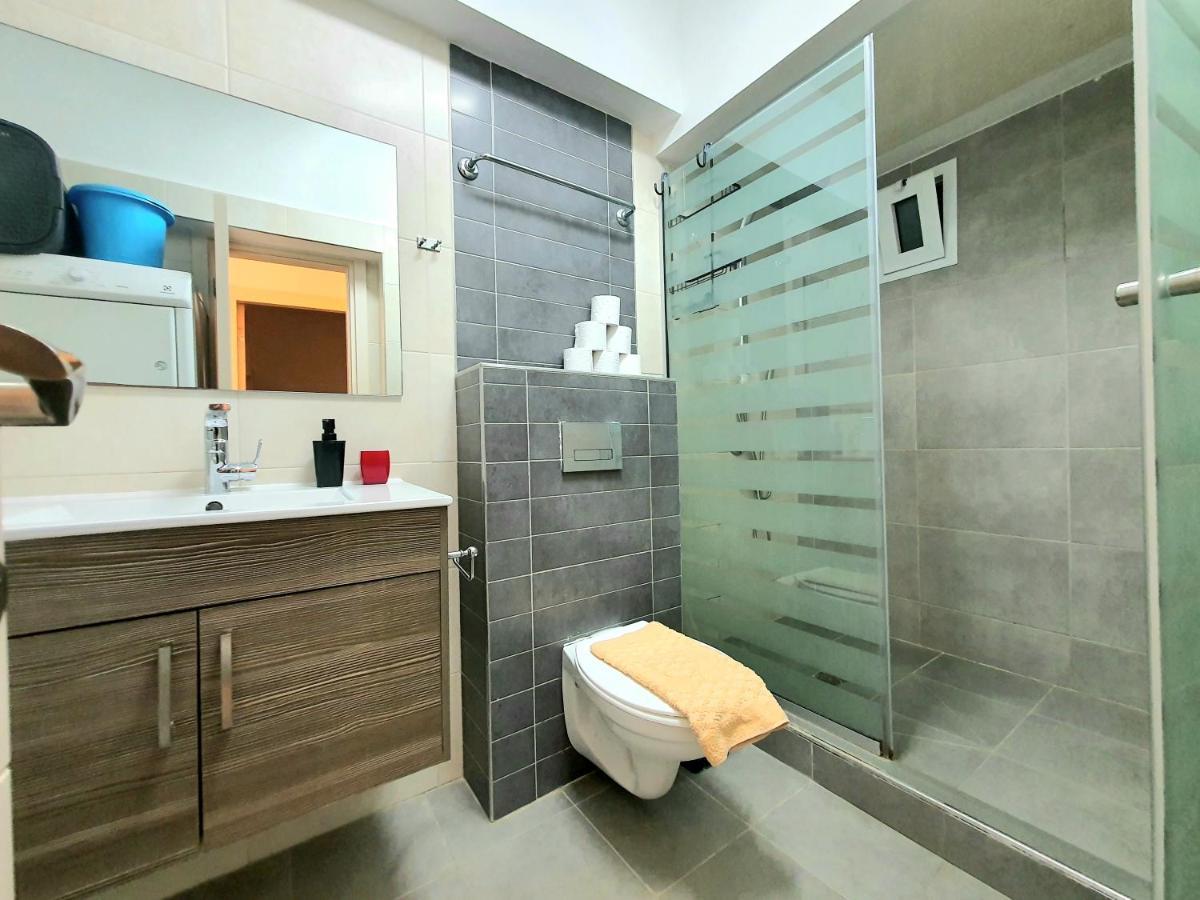 Barak Royal Suites 52 Garden - חמש דקות מהים ומהטיילת 엘라트 외부 사진
