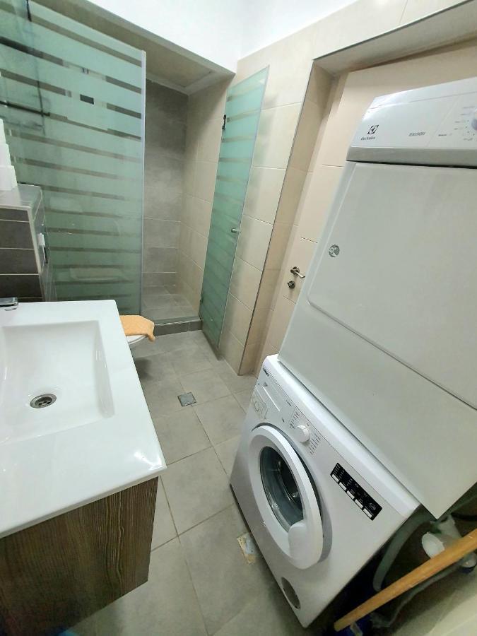 Barak Royal Suites 52 Garden - חמש דקות מהים ומהטיילת 엘라트 외부 사진
